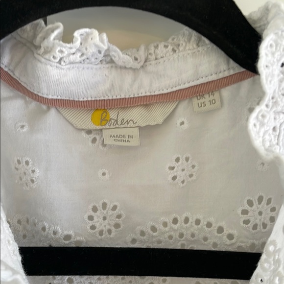 White Lace-Trimmed Women's Top - Picture 2 of 4